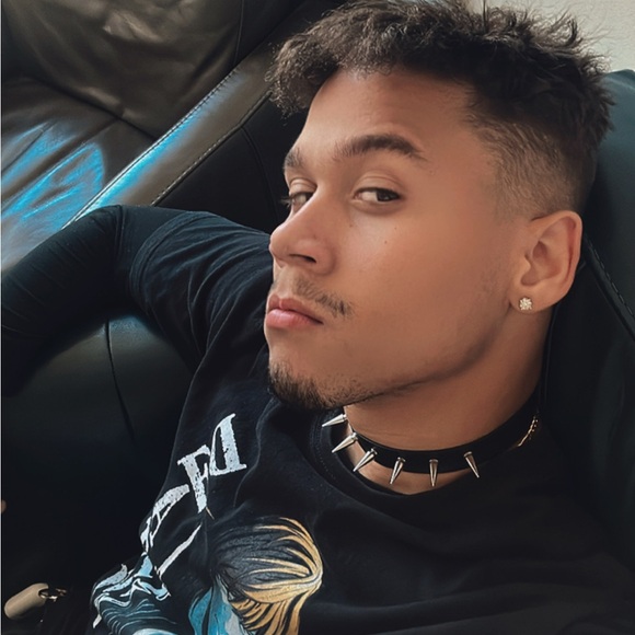 Meet your Posher, Jordan - Picture 1 of 1